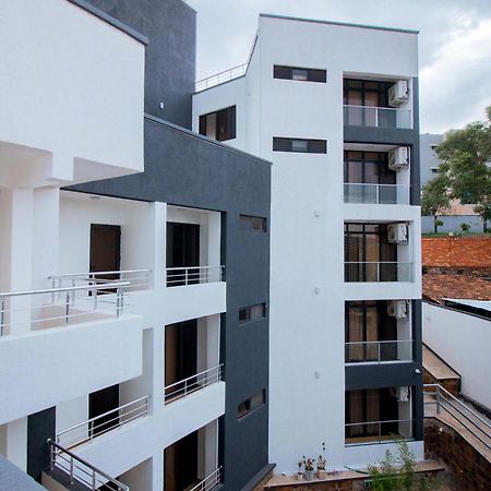 Cascadia Apartments Кигали Экстерьер фото