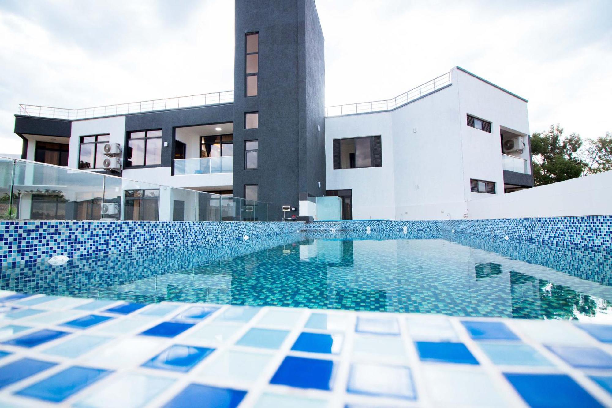 Cascadia Apartments Кигали Экстерьер фото